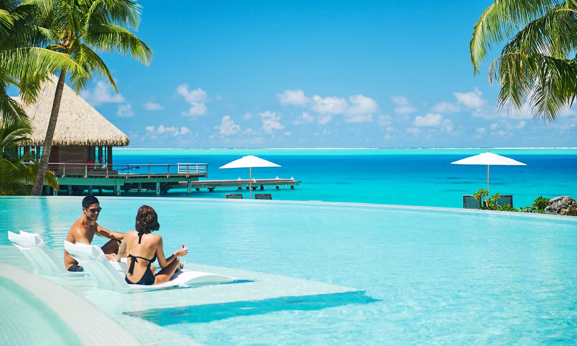 6277 bora bora honeymoon couple sunset