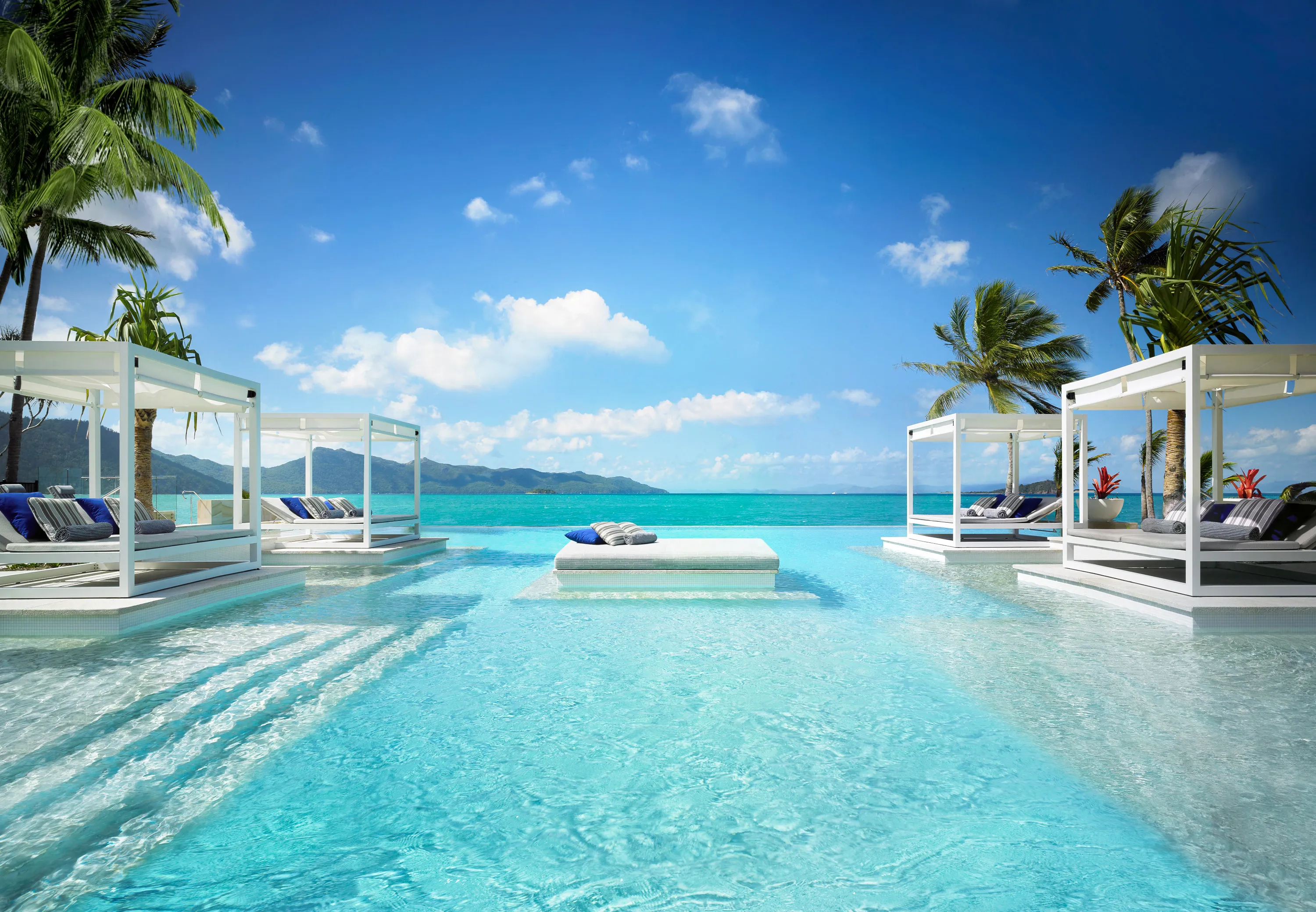 6506 honeymoon couple beach